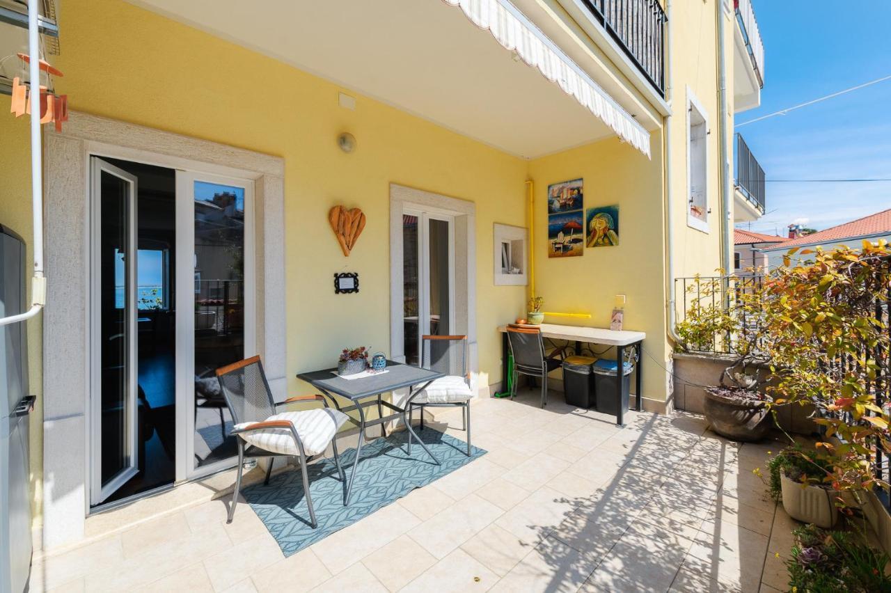 Apartament Nina *